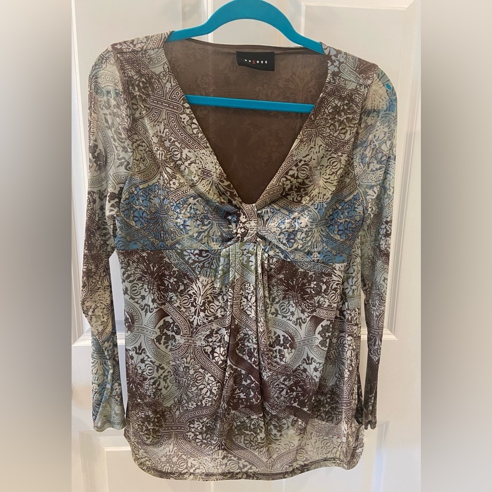 Women’s Brown Long Sleeve Axcess Top/Blouse (EUC)